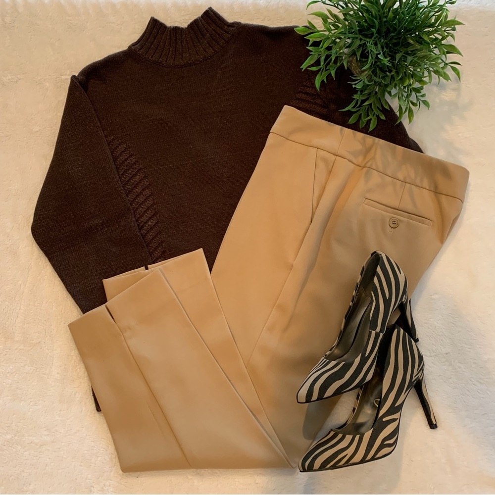 Talbots tan signature fit straight leg ankle slacks.  EUC.
